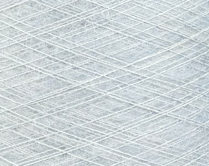 Manifattura Sesia Art. Vivienne 850 m / 100 g – Garn aus Kid Mohair und Maulbeerseide col. Perlblau 1115